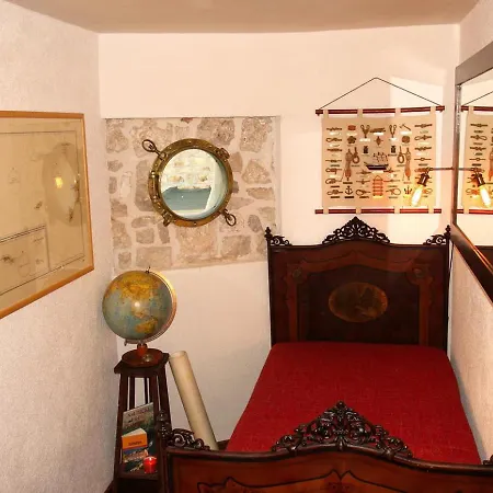 Heritage Stone House - Comfort, Terrace & Garden Διαμέρισμα *