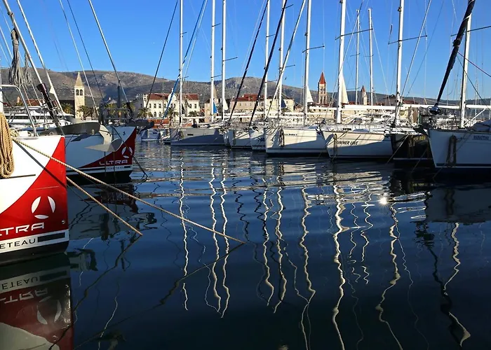 Heritage Stone House - Comfort, Terrace & Garden *