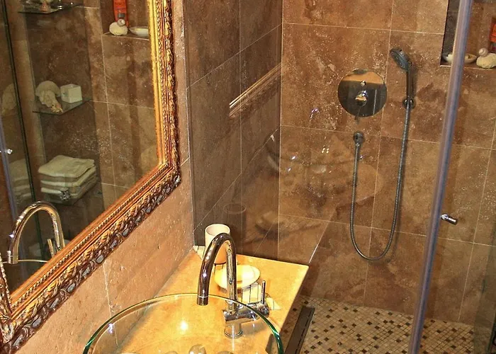 Heritage Stone House - Comfort, Terrace & Garden * Τρογκίρ