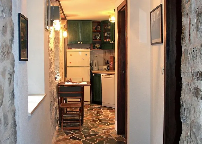 Heritage Stone House - Comfort, Terrace & Garden