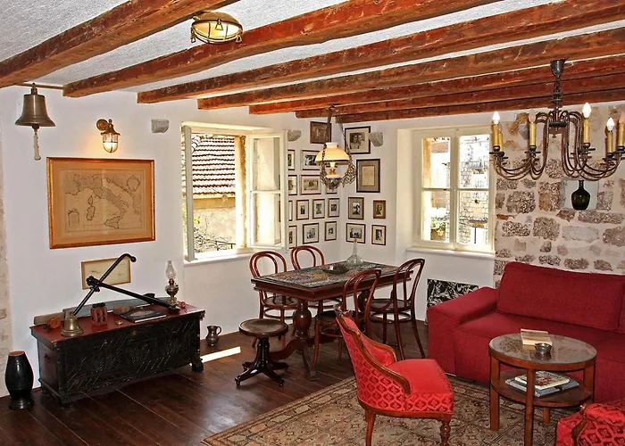 Heritage Stone House - Comfort, Terrace & Garden * Τρογκίρ