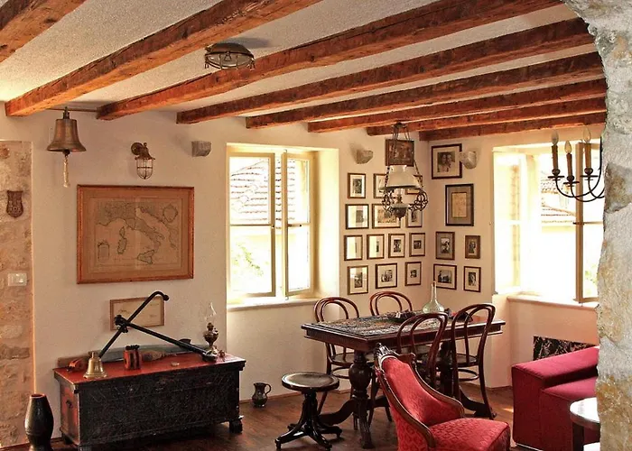 Heritage Stone House - Comfort, Terrace & Garden