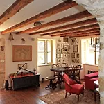 Heritage Stone House - Comfort, Terrace&garden